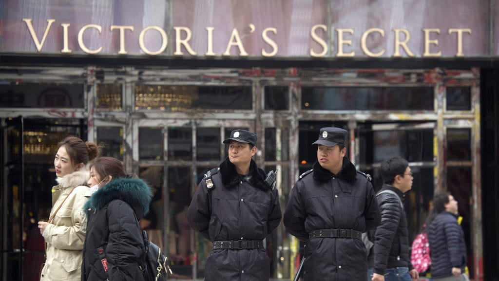 Victoria Secret Tampilkan Model Ukuran Besar dalam Kampanye Produk