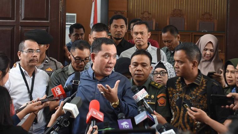 Kivlan Zen akan Coba Ajukan Praperadilan Lagi Usai Gagal Sekali Kivlan Zen akan Coba Ajukan Praperadilan Lagi Usai Gagal Sekali