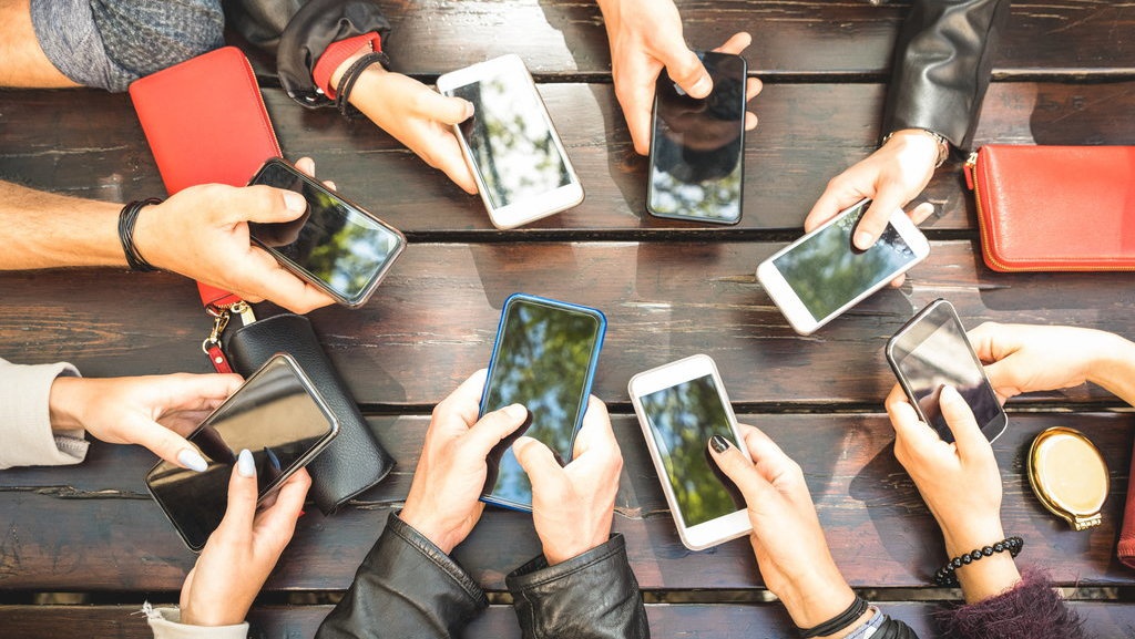 10 Rekomendasi HP RAM 8GB di Bawah 2 Jutaan yang Bagus 10 Rekomendasi HP RAM 8GB di Bawah 2 Jutaan yang Bagus