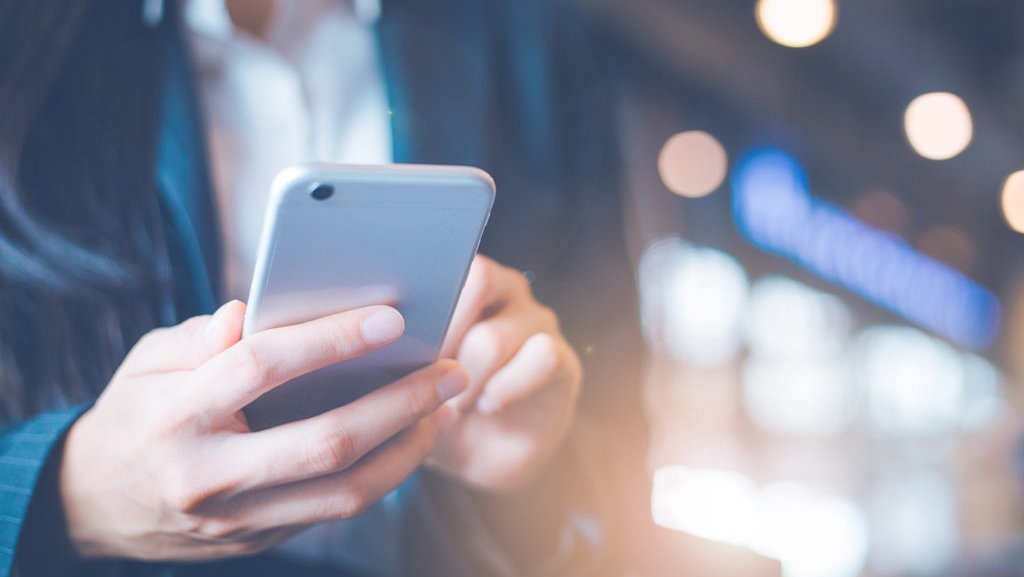 Cara dan Tips Membersihkan Speaker Hp dari Kotoran Cara dan Tips Membersihkan Speaker Hp dari Kotoran