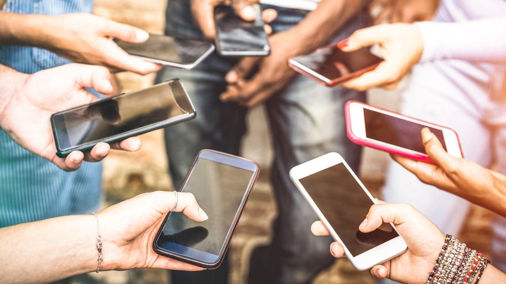 10 Rekomendasi HP untuk Mahasiswa Kuliah yang Bagus