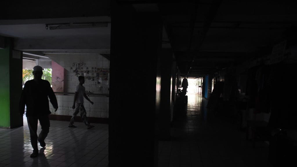 ESDM: Ganti Rugi Mati Listrik PLN Tak Harus Tunggu Keluhan Konsumen ESDM: Ganti Rugi Mati Listrik PLN Tak Harus Tunggu Keluhan Konsumen