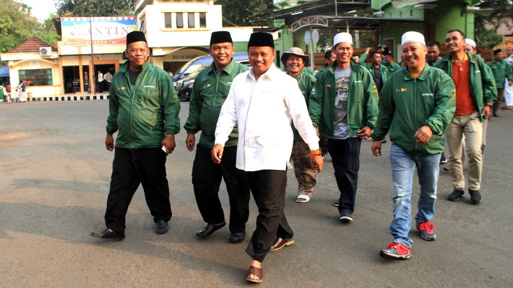 Cacat Logika Wagub Jabar soal Poligami Solusi Cegah HIV/AIDS Cacat Logika Wagub Jabar soal Poligami Solusi Cegah HIV/AIDS