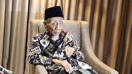 Mbah Moen Meninggal: PGI, Mahfud, Hingga Gus Mus Sampaikan Dukacita Mbah Moen Meninggal: PGI, Mahfud, Hingga Gus Mus Sampaikan Dukacita