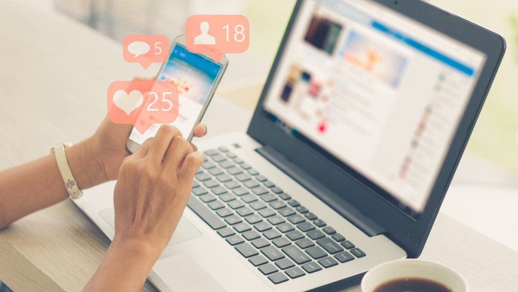 Ikhtiar Politikus Memoles Citra di Medsos Demi Ceruk Pemilih Muda Ikhtiar Politikus Memoles Citra di Medsos Demi Ceruk Pemilih Muda