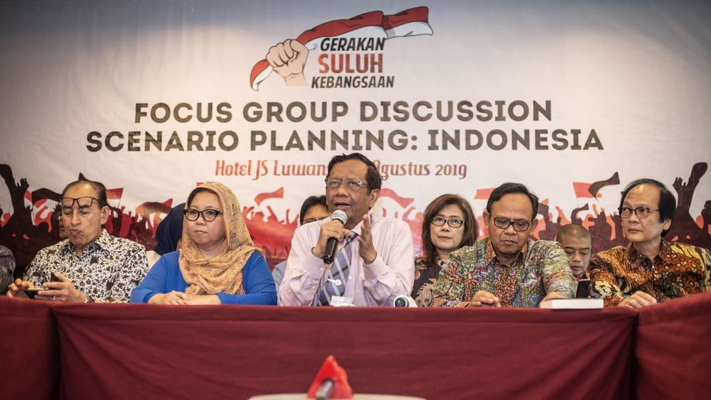 Mahfud: Secara Konstitusi, Referendum Tak Bisa Hanya di Satu Daerah Mahfud: Secara Konstitusi, Referendum Tak Bisa Hanya di Satu Daerah