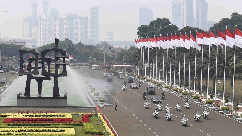 7 Demonstran di DPR Ditangkap, Polisi: Mereka Bukan Buruh 7 Demonstran di DPR Ditangkap, Polisi: Mereka Bukan Buruh