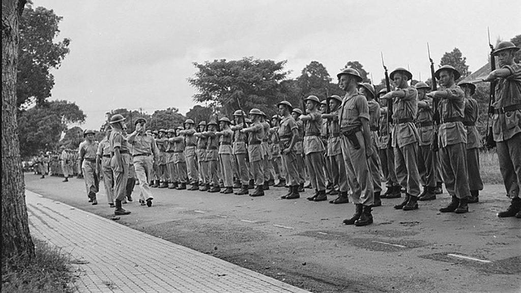 Orang-Orang Indonesia di Pasukan Baret Merah Belanda