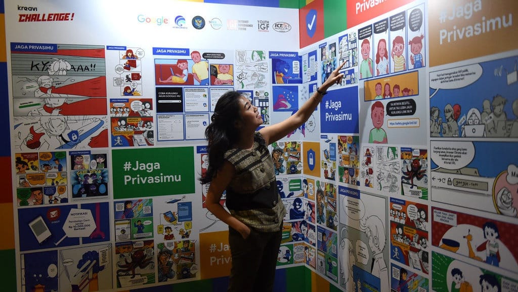 5 Contoh Teks Visual yang Menarik, Populer dan Pengertiannya