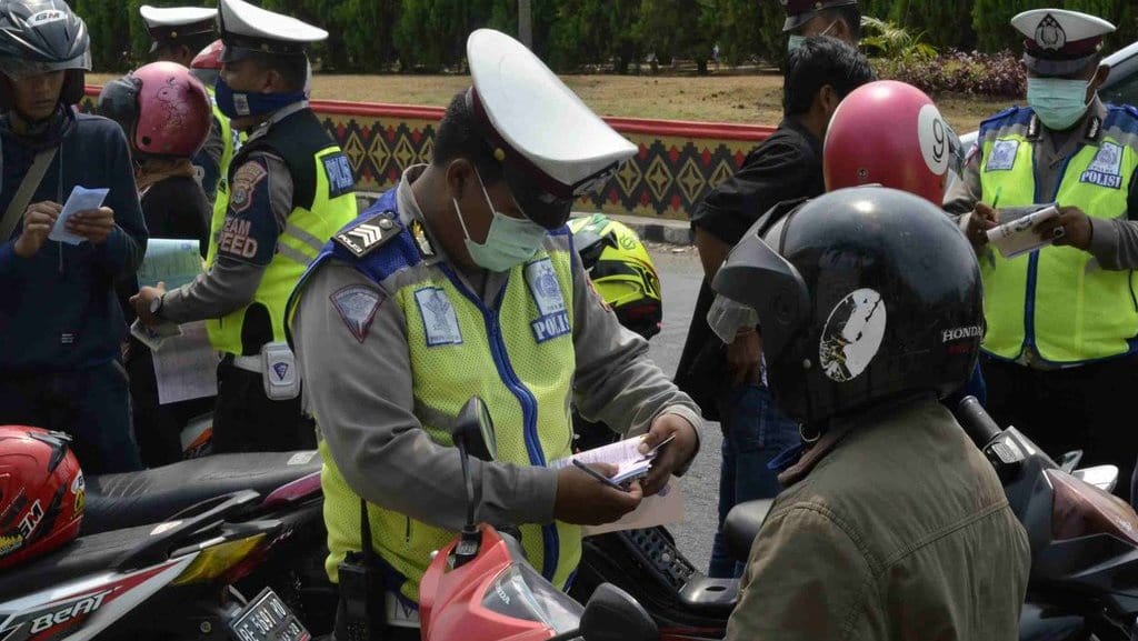 Pajak STNK Nunggak, Bisakah Polisi Menilang dan Menyita SIM?