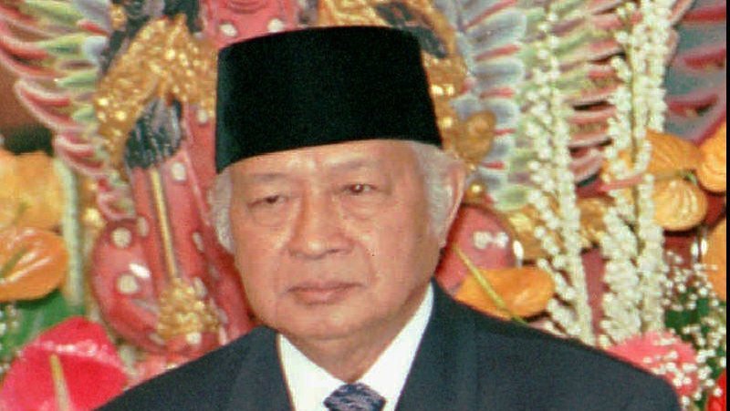 Gelar Pahlawan Soeharto dan Luka Lama yang Belum Sembuh