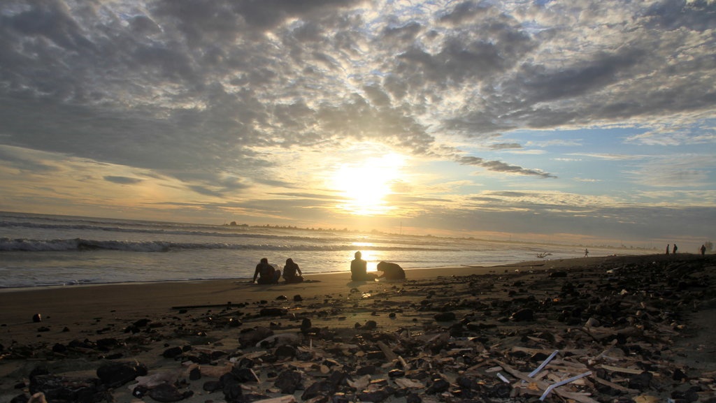 Di Balik Alasan Cina Berinvestasi di Tambang Batu Bara Indonesia