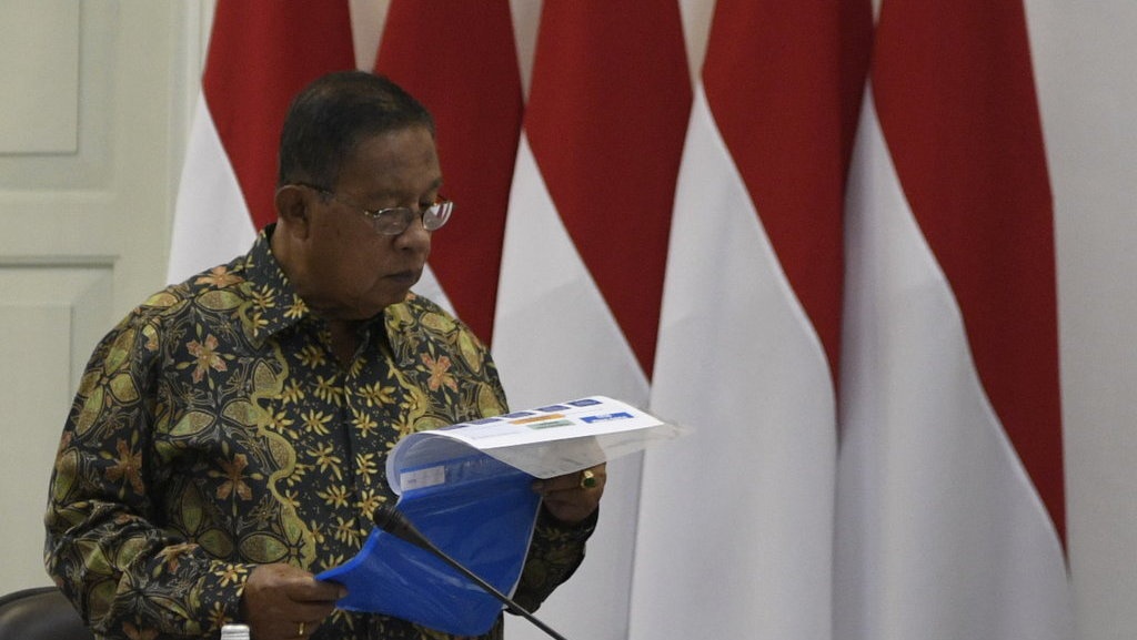 Erick Thohir Rombak PT Pupuk, Darmin Nasution Jadi Komisaris Utama