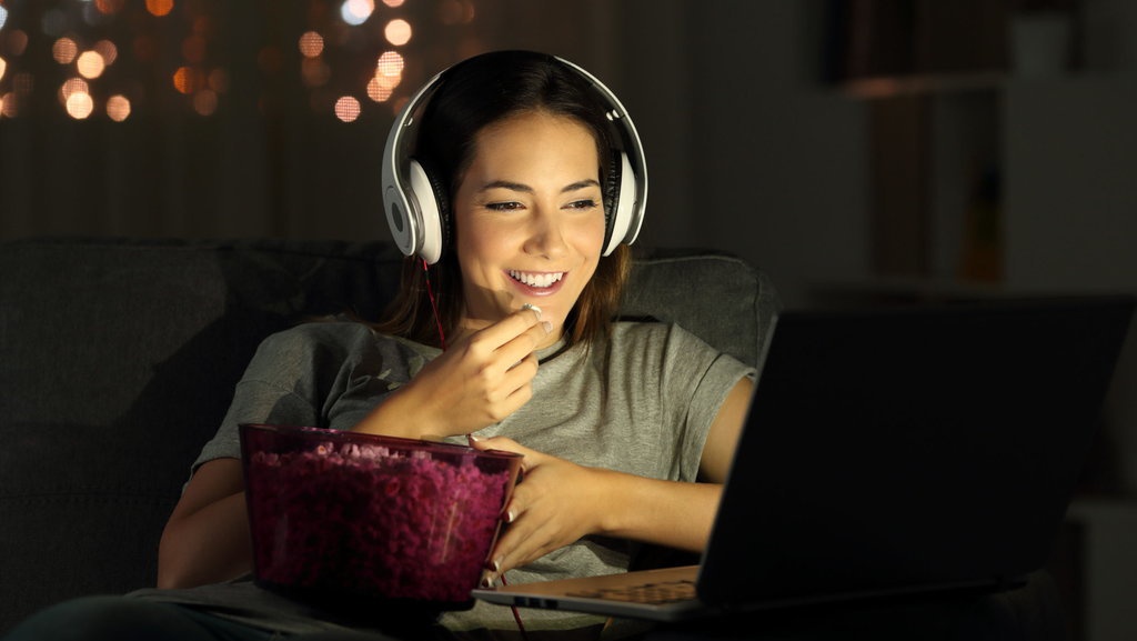 Sinopsis Film Hard Hit Beserta Link Nonton di Vidio dan VIU Sinopsis Film Hard Hit Beserta Link Nonton di Vidio dan VIU