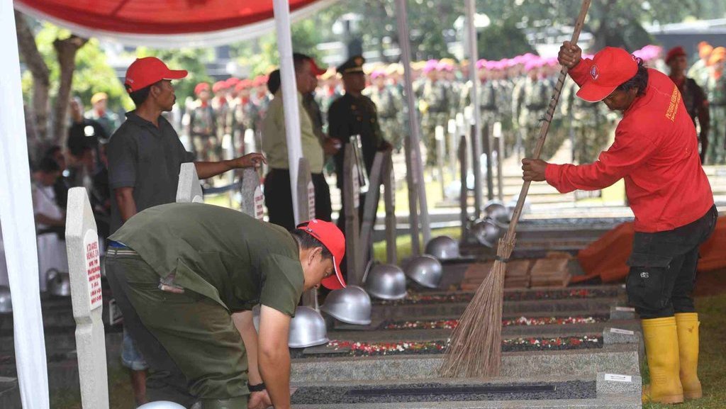 BJ Habibie Jadi Presiden Pertama yang Dimakamkan di TMP Kalibata BJ Habibie Jadi Presiden Pertama yang Dimakamkan di TMP Kalibata