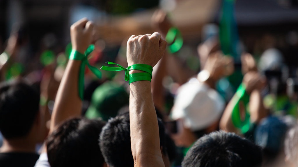 Duduk Perkara Konflik antara Masyarakat Adat Sihaporas & PT TPL Duduk Perkara Konflik antara Masyarakat Adat Sihaporas & PT TPL