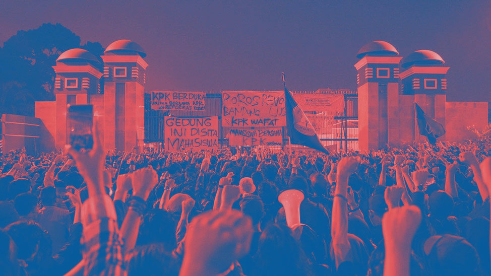 Dana Publik dan Kicauan Ananda Badudu untuk Demo DPR Dana Publik dan Kicauan Ananda Badudu untuk Demo DPR