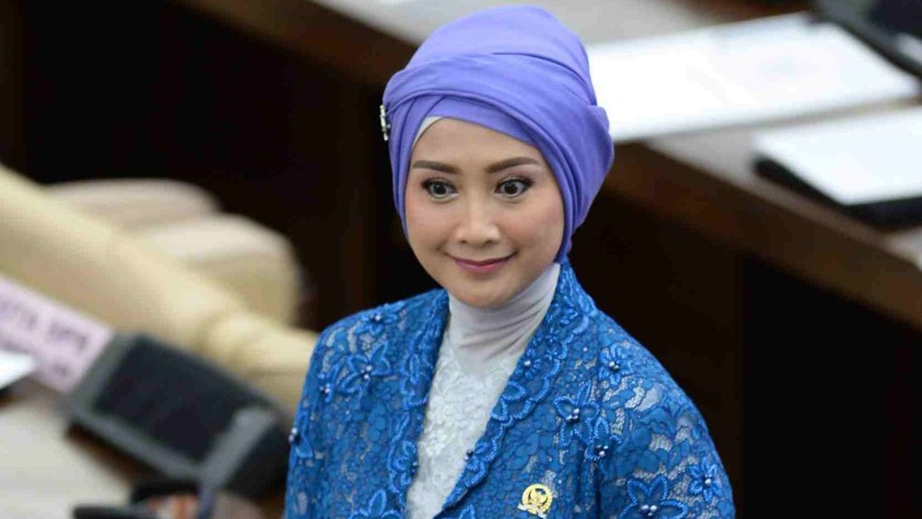 Desy Ratnasari Terancam Gagal ke Senayan Meski Suara Tinggi Desy Ratnasari Terancam Gagal ke Senayan Meski Suara Tinggi