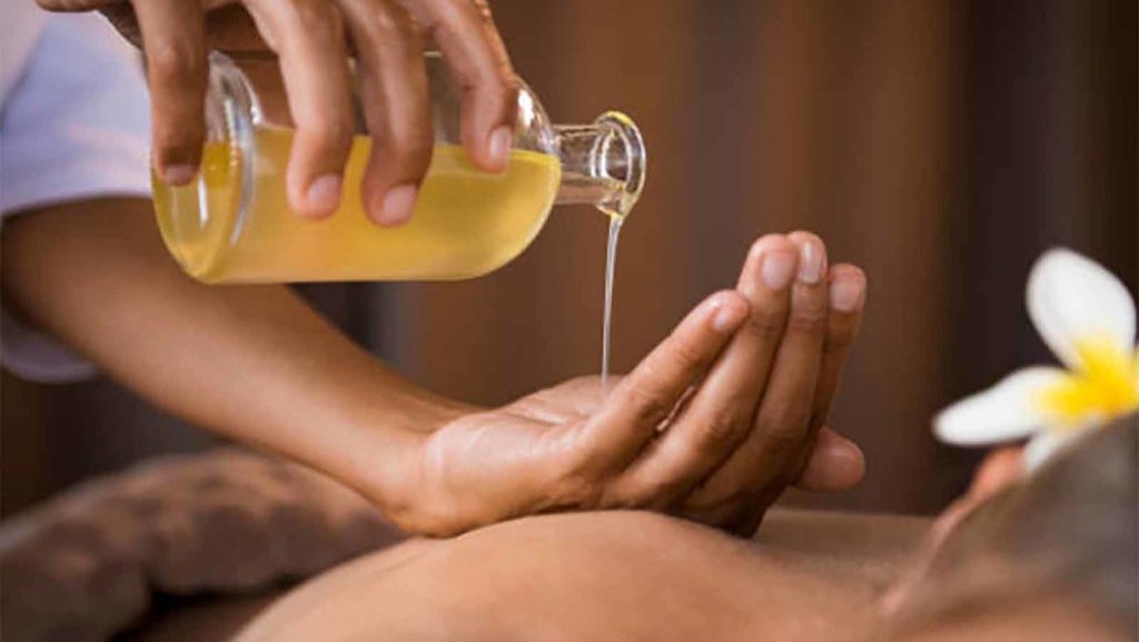 6 Manfaat Aromaterapi: Redakan Stres, Sakit Kepala & Sembuhkan Luka 6 Manfaat Aromaterapi: Redakan Stres, Sakit Kepala & Sembuhkan Luka