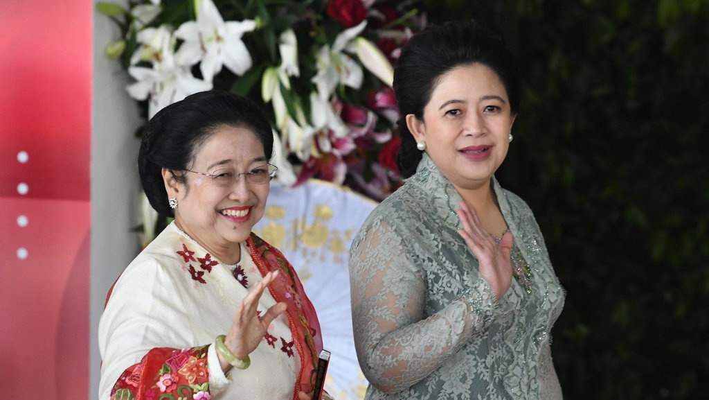 Survei SMRC: Massa PDIP Lebih Pilih Ganjar Ketimbang Puan di 2024