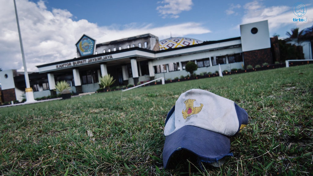 Video Rusuh Wamena: Sedikitnya 11 Orang Papua Diduga Tewas Ditembak Video Rusuh Wamena: Sedikitnya 11 Orang Papua Diduga Tewas Ditembak