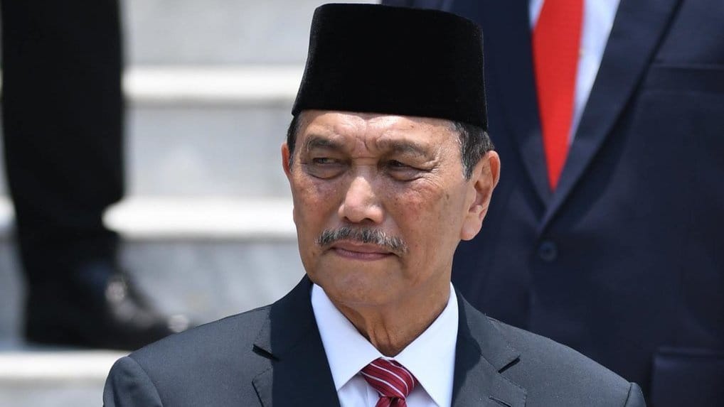 Menteri Maritim Luhut akan Buka Opsi Pemanfaatan Kapal Asing Ilegal Menteri Maritim Luhut akan Buka Opsi Pemanfaatan Kapal Asing Ilegal
