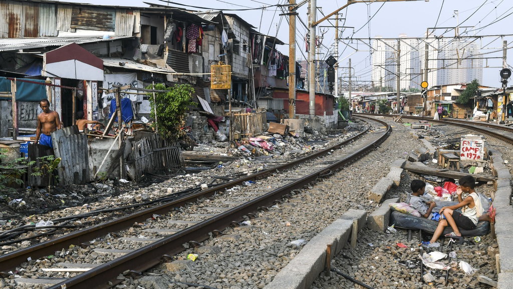Ambisi Jokowi Ingin Indonesia Bebas Miskin pada 2024