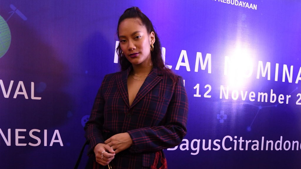 Foto Tara Basro dan Ajakan untuk Mencintai Tubuh dan Diri Sendiri Foto Tara Basro dan Ajakan untuk Mencintai Tubuh dan Diri Sendiri