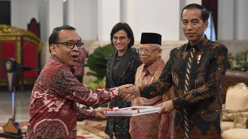Pratikno Jawab Soal Isu Reshuffle & Kursi Wakil Menteri yang Kosong Pratikno Jawab Soal Isu Reshuffle & Kursi Wakil Menteri yang Kosong