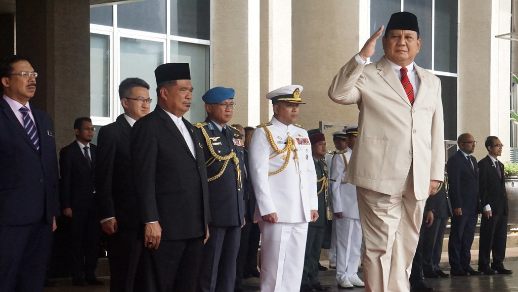 Sikap Prabowo 'Santai' Respons Kisruh Natuna: Cina Negara Sahabat Sikap Prabowo 'Santai' Respons Kisruh Natuna: Cina Negara Sahabat