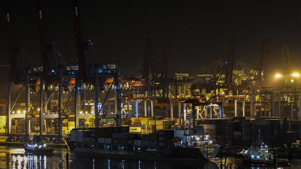 BPS: Aktivitas Ekonomi Q1 2022 Masih Terkonsentrasi di Pulau Jawa BPS: Aktivitas Ekonomi Q1 2022 Masih Terkonsentrasi di Pulau Jawa