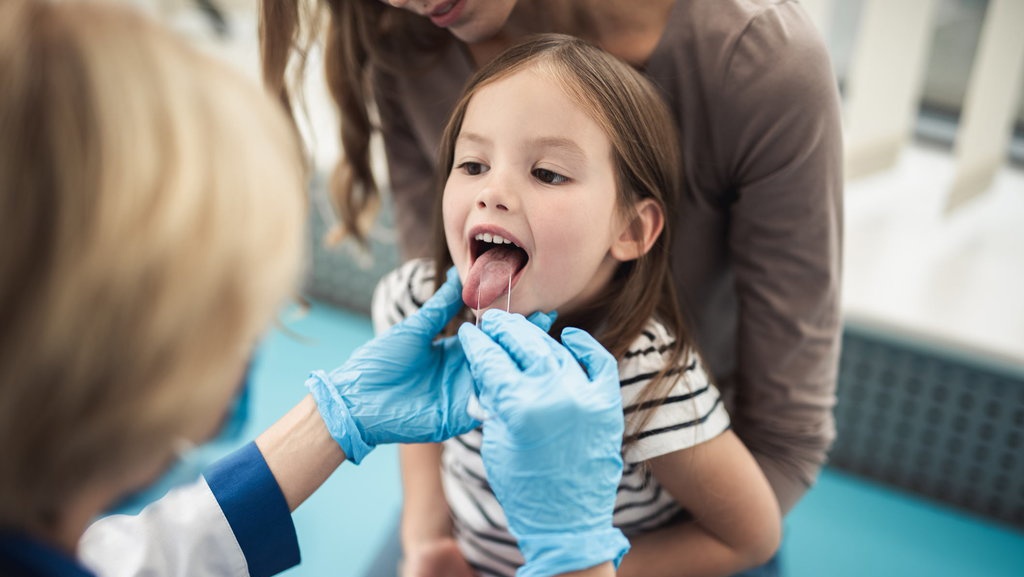 Cara Mengatasi Lidah Pahit dan Penyebabnya