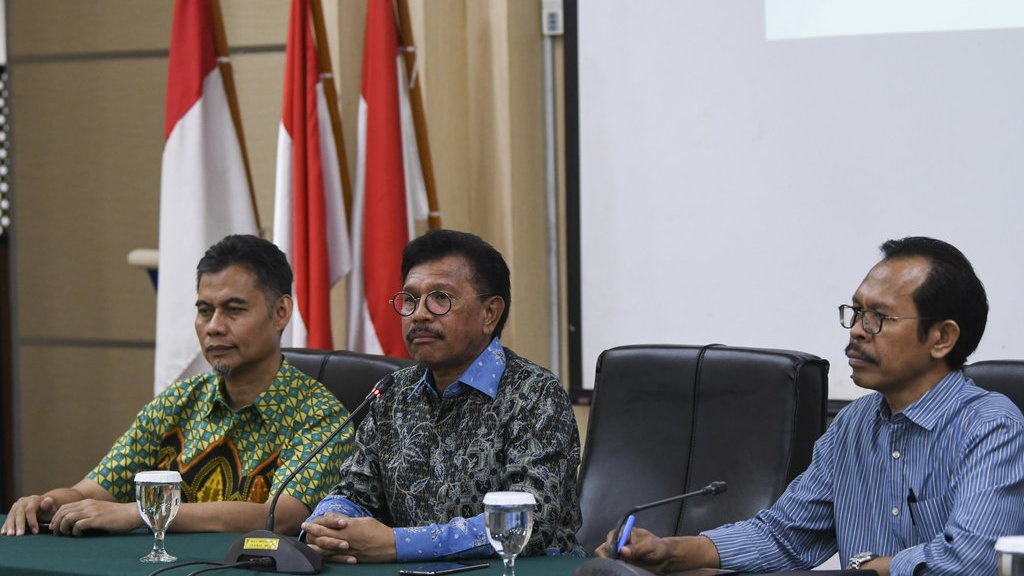 Menkominfo Klaim Telah Blokkir Ribuan Situs Film Bajakan Menkominfo Klaim Telah Blokkir Ribuan Situs Film Bajakan