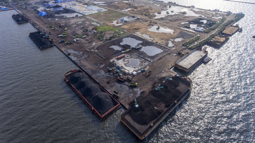 Karyawan Pelabuhan Marunda Demo Heru Minta PT KCN Dibuka Lagi