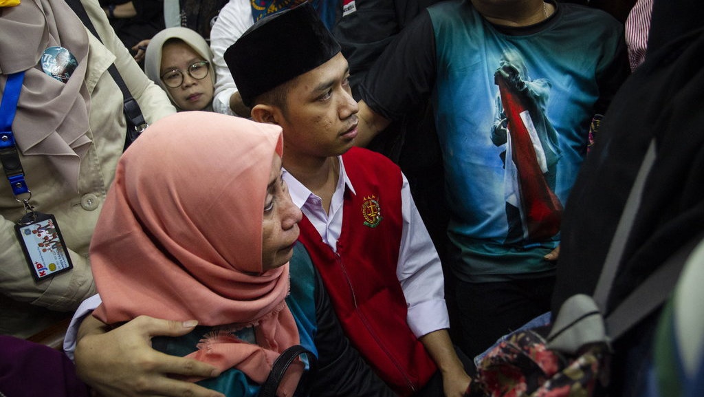 Dianiaya Polisi hingga Dipolitisasi, Luthfi Divonis 4 Bulan Penjara