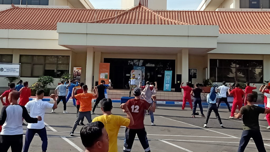 FibreFirst Ajak Para Pekerja di Surabaya Terapkan Pola Hidup Sehat FibreFirst Ajak Para Pekerja di Surabaya Terapkan Pola Hidup Sehat