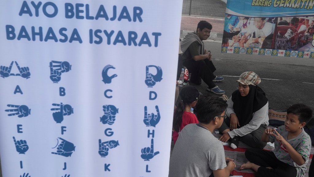 Urgensi Memasukkan Bahasa Isyarat dalam Kurikulum Nasional