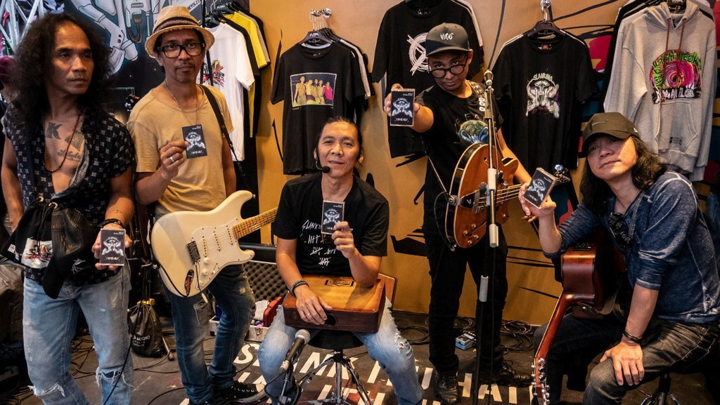Slank Rilis Lagu yang Didedikasikan untuk Pekerja Terdampak Corona Slank Rilis Lagu yang Didedikasikan untuk Pekerja Terdampak Corona