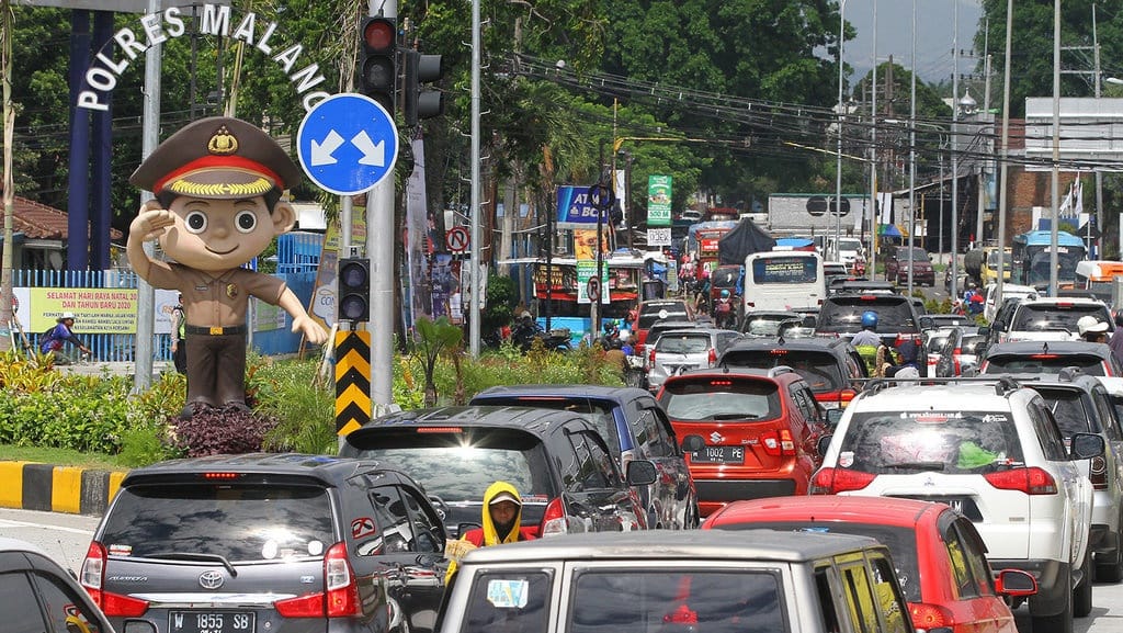 Cara Cek Macet di Google Maps dan Waze saat Liburan Tahun Baru