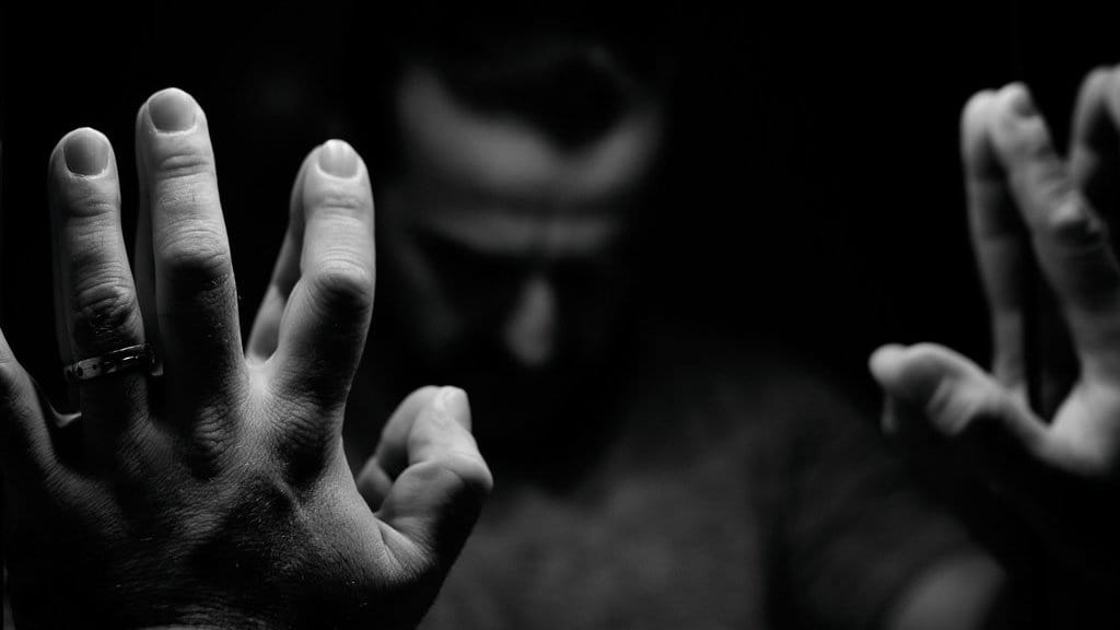 Arti Fasik Dalam Islam: Jenis, Ciri-Ciri, dan Contohnya Arti Fasik Dalam Islam: Jenis, Ciri-Ciri, dan Contohnya