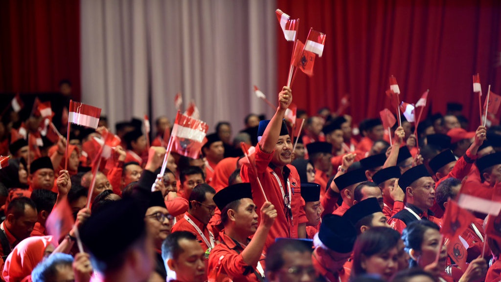 Menaikkan Ambang Batas ala PDIP Hanya Langgengkan Oligarki Politik Menaikkan Ambang Batas ala PDIP Hanya Langgengkan Oligarki Politik