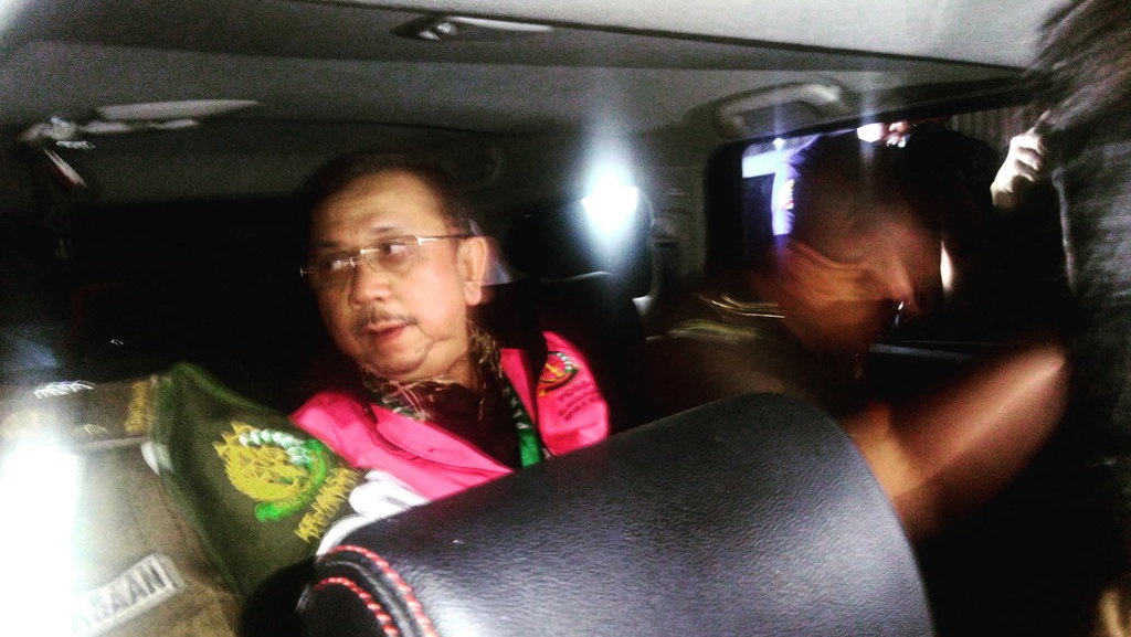 Hendrisman Rahim dan Syahmirwan Jadi Tersangka Kasus Jiwasraya Hendrisman Rahim dan Syahmirwan Jadi Tersangka Kasus Jiwasraya