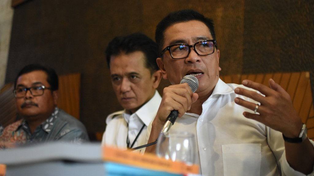 Batal Komisaris Bank BJB, Helmy Yahya Duga Ada 'Pengadu' ke OJK