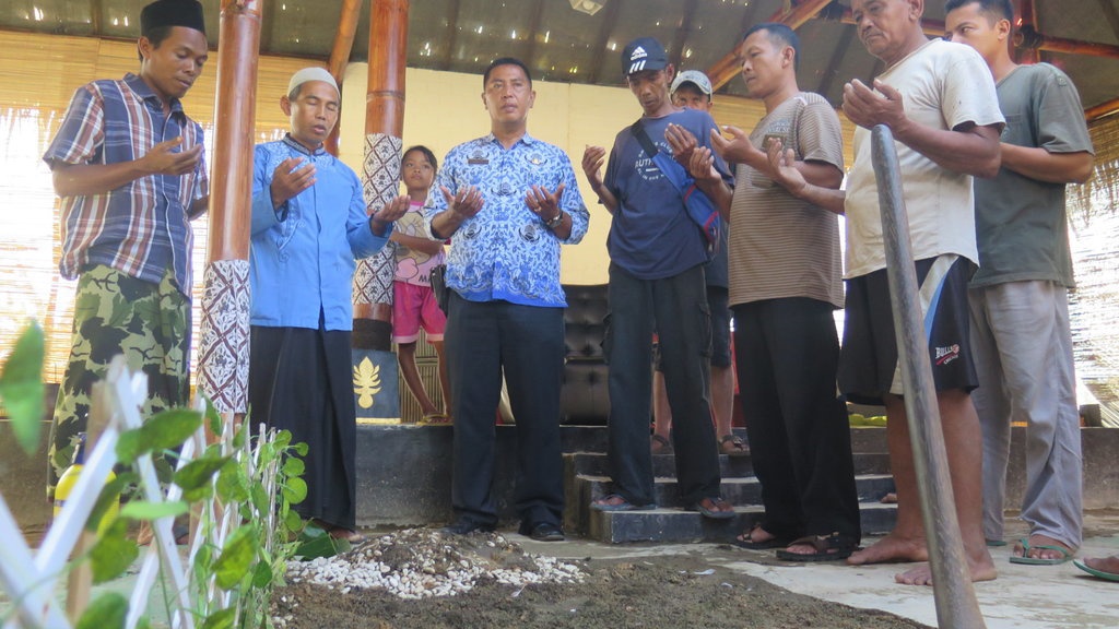 Ada Makam di Kontrakan 'Raja & Ratu' Keraton Agung Sejagat di Jogja Ada Makam di Kontrakan 'Raja & Ratu' Keraton Agung Sejagat di Jogja