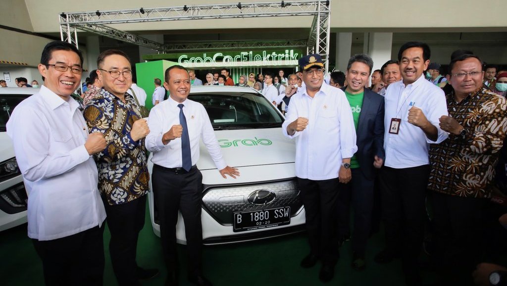Grab dan Hyundai Luncurkan GrabCar Elektrik Grab dan Hyundai Luncurkan GrabCar Elektrik