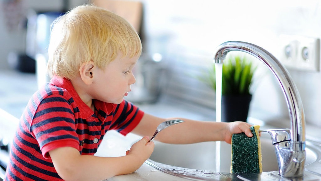 Cara Menanamkan Rasa Tanggung Jawab Pada Anak Saat Pandemi Corona Cara Menanamkan Rasa Tanggung Jawab Pada Anak Saat Pandemi Corona