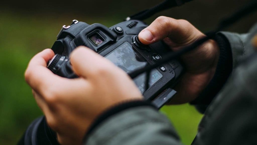 Spesifikasi Canon EOS 600D, 1200D, Fujifilm X-T200 di Tokopedia Spesifikasi Canon EOS 600D, 1200D, Fujifilm X-T200 di Tokopedia