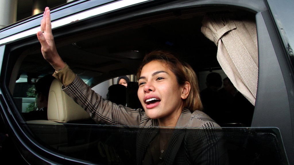 Kenapa Nikita Mirzani Ditahan Polisi, Atas Kasus Apa Lagi? Kenapa Nikita Mirzani Ditahan Polisi, Atas Kasus Apa Lagi?