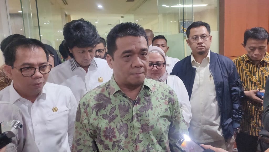 Menerka Motif Gerindra Mengusung Riza Patria-Marshel di Tangsel