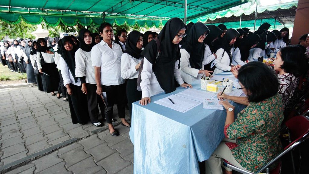 Perbedaan CPNS & PPPK: Batas Usia Pelamar, Gaji, & Tunjangan ASN